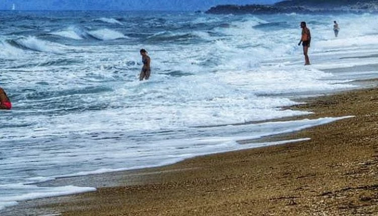 Στοιχεία που σοκάρουν: Πάνω από 100 πνιγμοί στις ελληνικές παραλίες από την 1η Ιουνίου